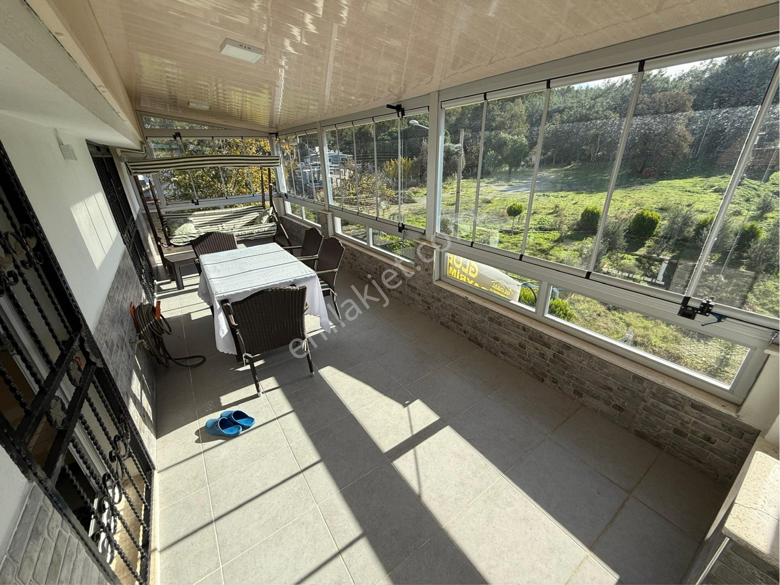 Özdere Deniz Tarafında Köşe Müstakil Villa