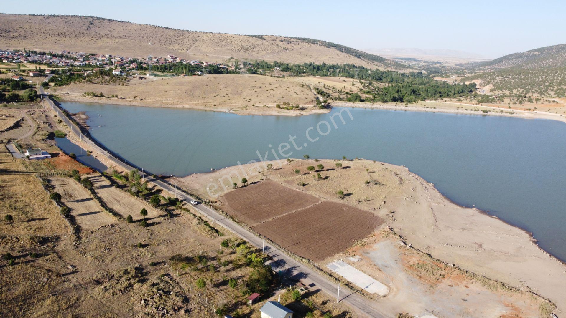 Konya / Akören / Kayasu Da Göl Dibinde Harika Konumda 2.386 M² Tarla - Görsel 12