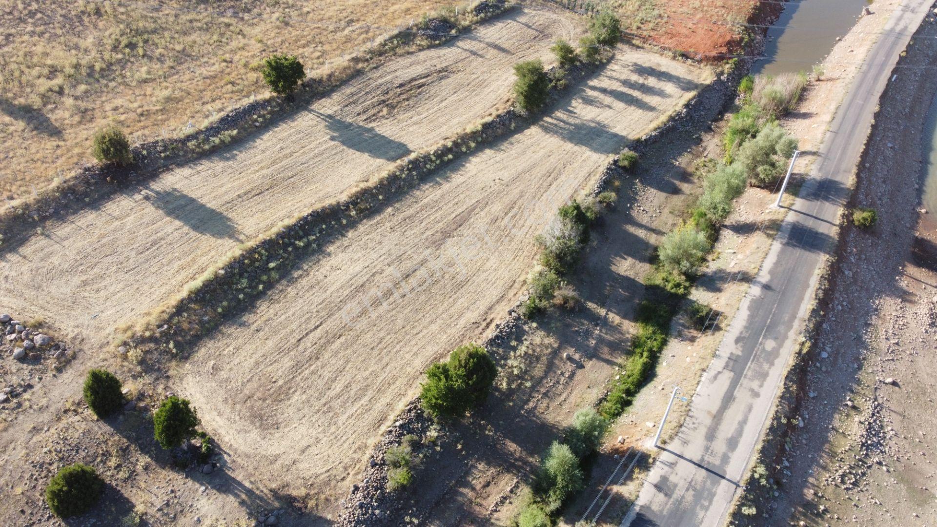 Konya / Akören / Kayasu Da Göl Dibinde Harika Konumda 2.386 M² Tarla - Görsel 8
