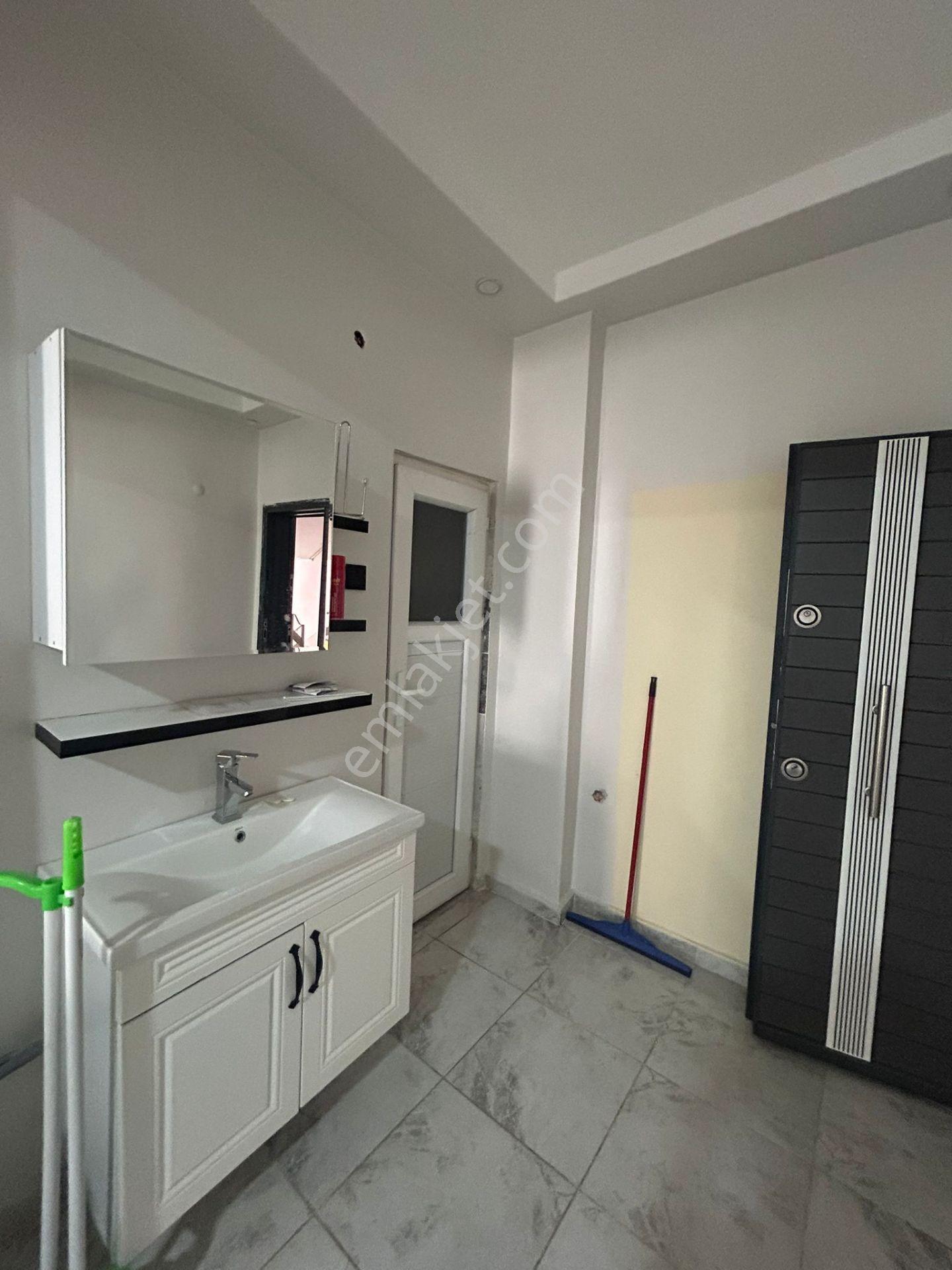 Ofis Burger Kıng Caddesinde 2+1 Full Yapılı Satılık Daire - Görsel 2