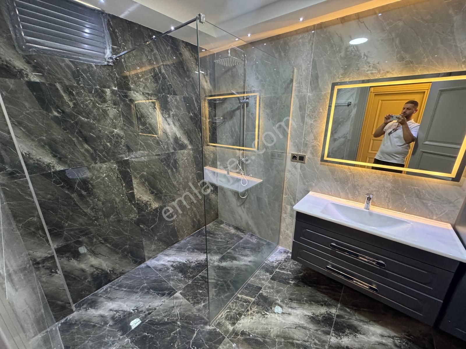 Ergün'den Mendereste Lüks Geniş Oturumlu Daire Son Günler!! - Görsel 20