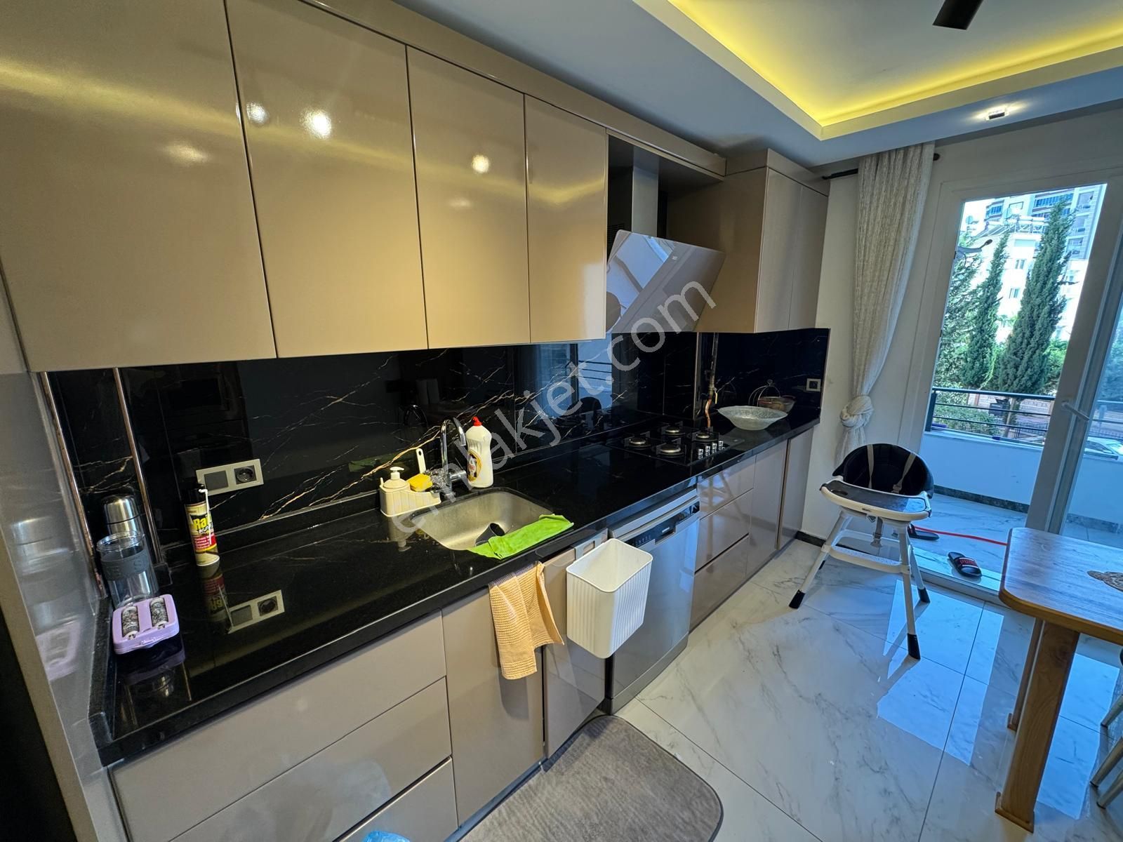 Ergün'den Mendereste Lüks Geniş Oturumlu Daire Son Günler!! - Görsel 7