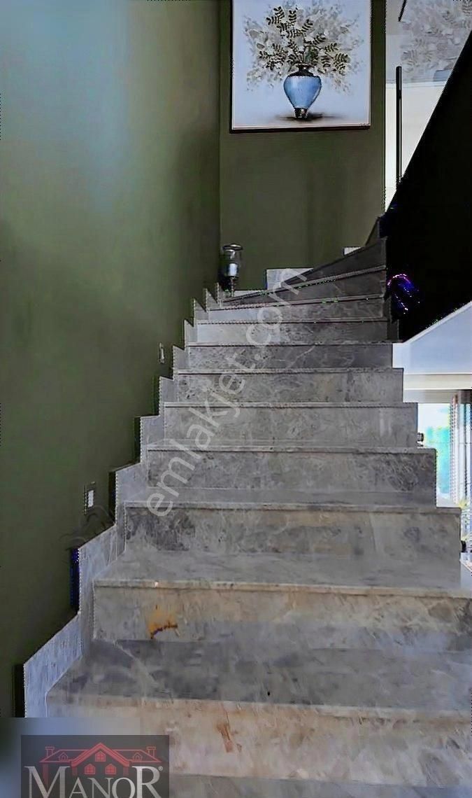 Kuşadası Merkezde Muhteşem 4+1 Süper Özelliklerde Villa - Görsel 29