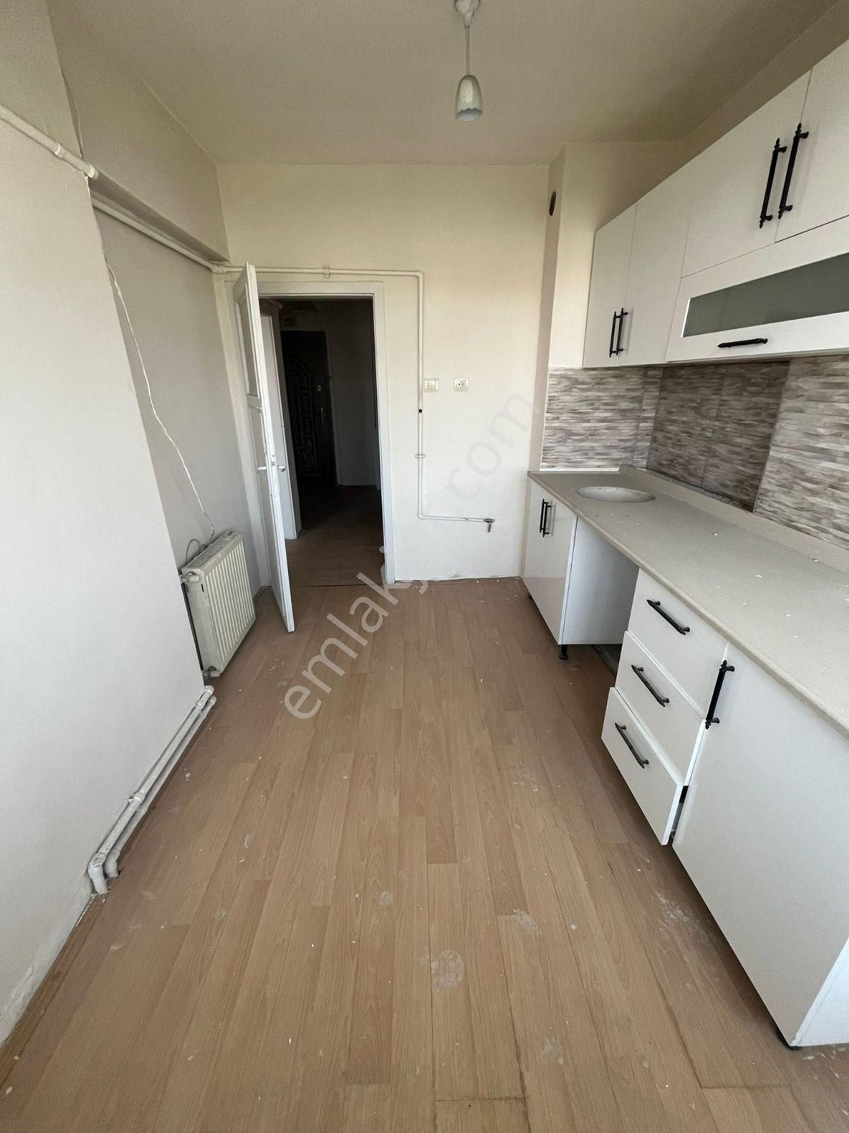 Mç Emlak'tan Yatırımlık Mareşal Çakmak Mah'sınde 3+1 Satılık Fırsat Daire - Görsel 9