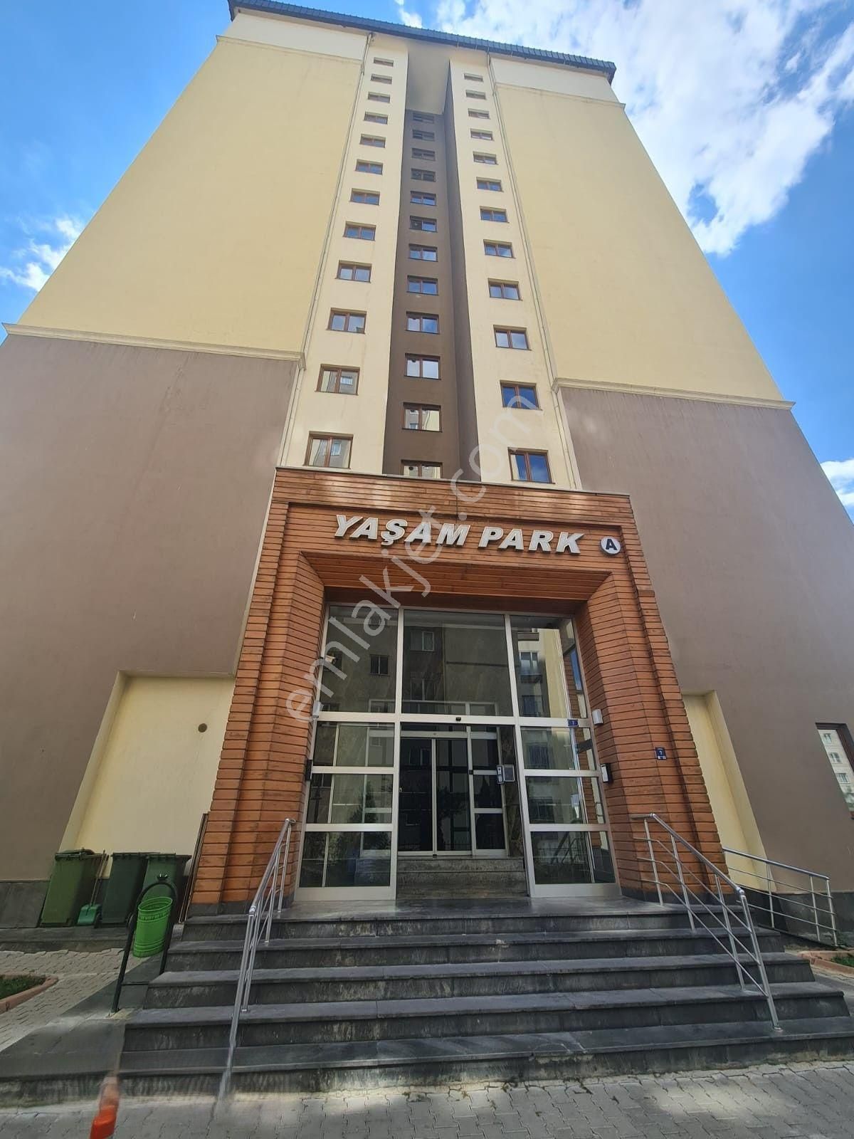 Hulusi Akar Bulvarı Üzerinde İçi Yapılı 4+1 Satılık Lüks Daire - Görsel 2