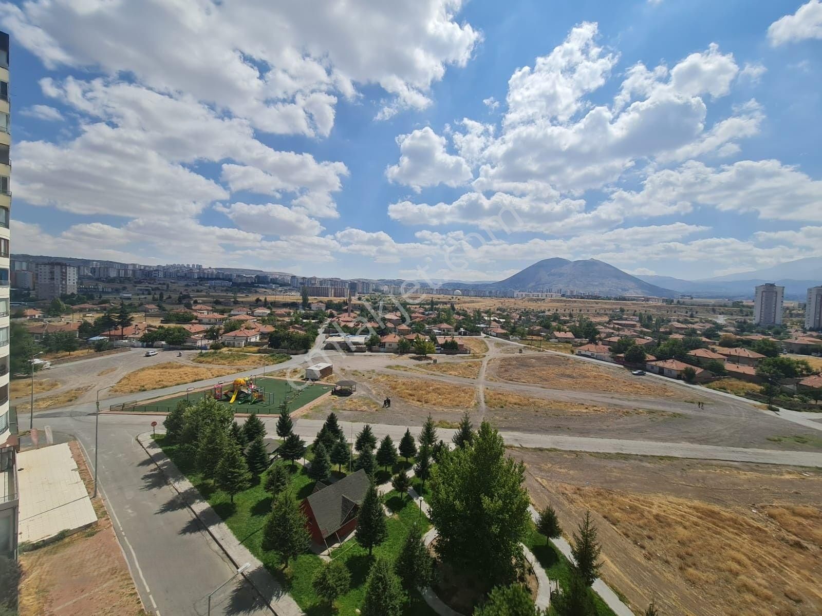 Hulusi Akar Bulvarı Üzerinde İçi Yapılı 4+1 Satılık Lüks Daire - Görsel 13