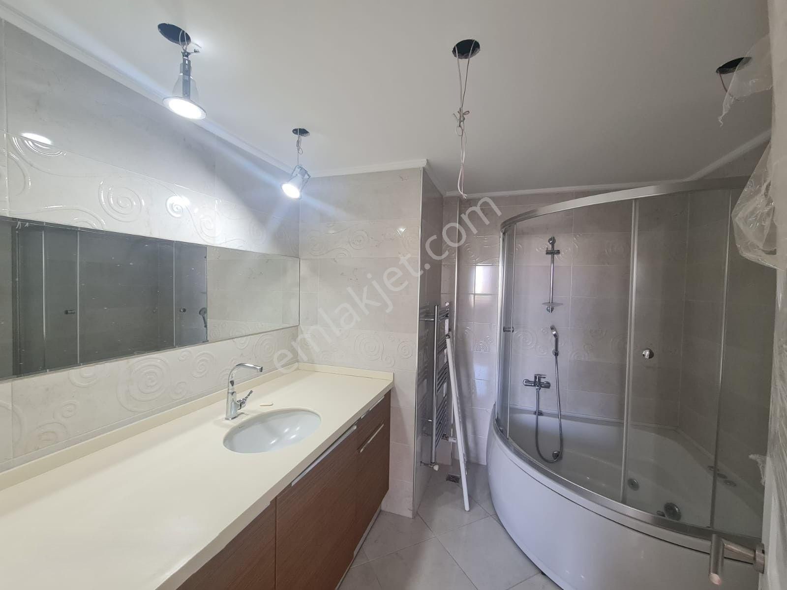 Hulusi Akar Bulvarı Üzerinde İçi Yapılı 4+1 Satılık Lüks Daire - Görsel 23