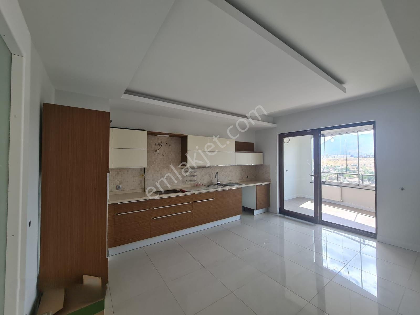 Hulusi Akar Bulvarı Üzerinde İçi Yapılı 4+1 Satılık Lüks Daire - Görsel 16