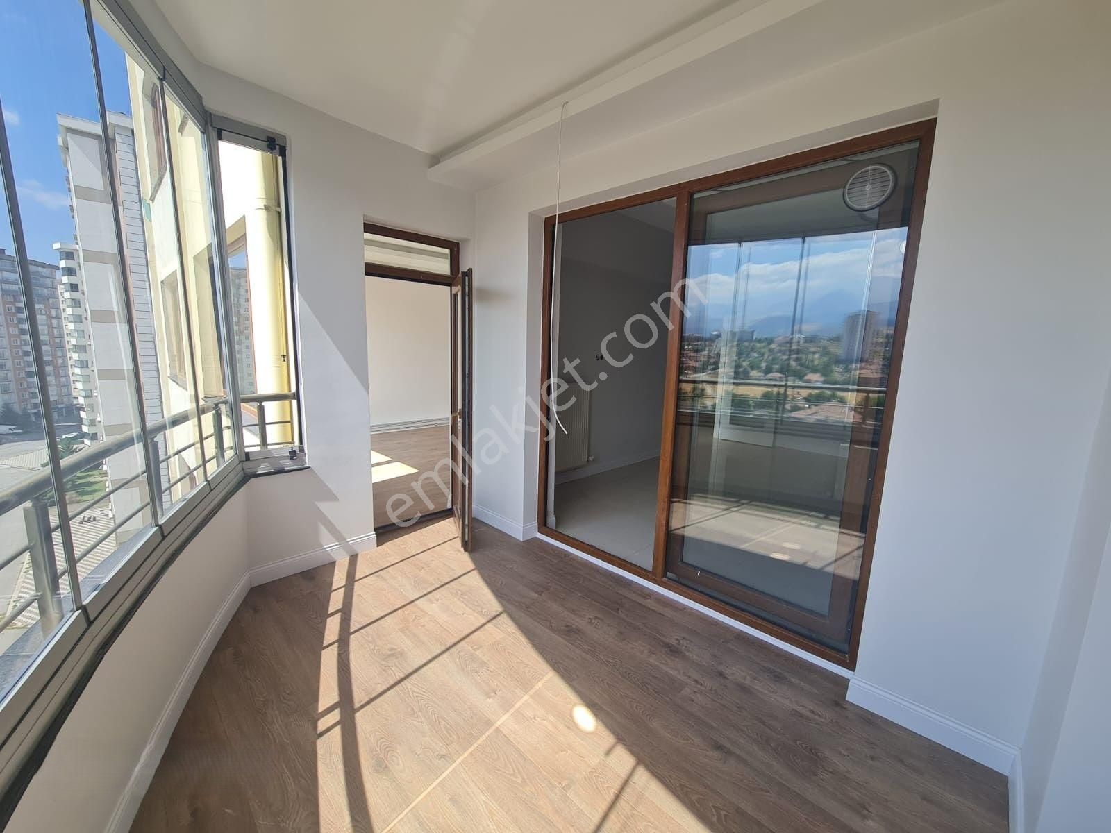 Hulusi Akar Bulvarı Üzerinde İçi Yapılı 4+1 Satılık Lüks Daire - Görsel 14