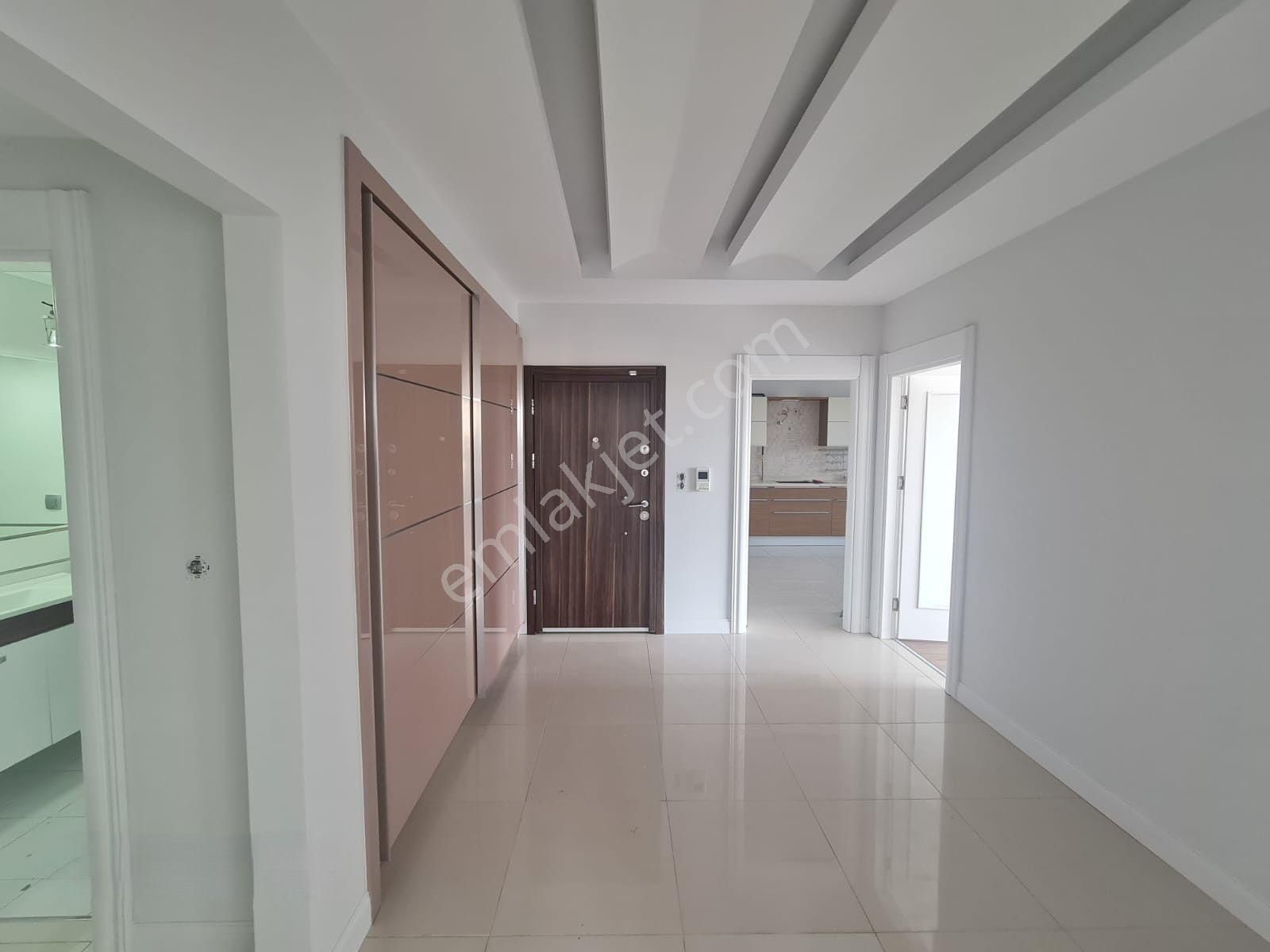 Hulusi Akar Bulvarı Üzerinde İçi Yapılı 4+1 Satılık Lüks Daire - Görsel 29