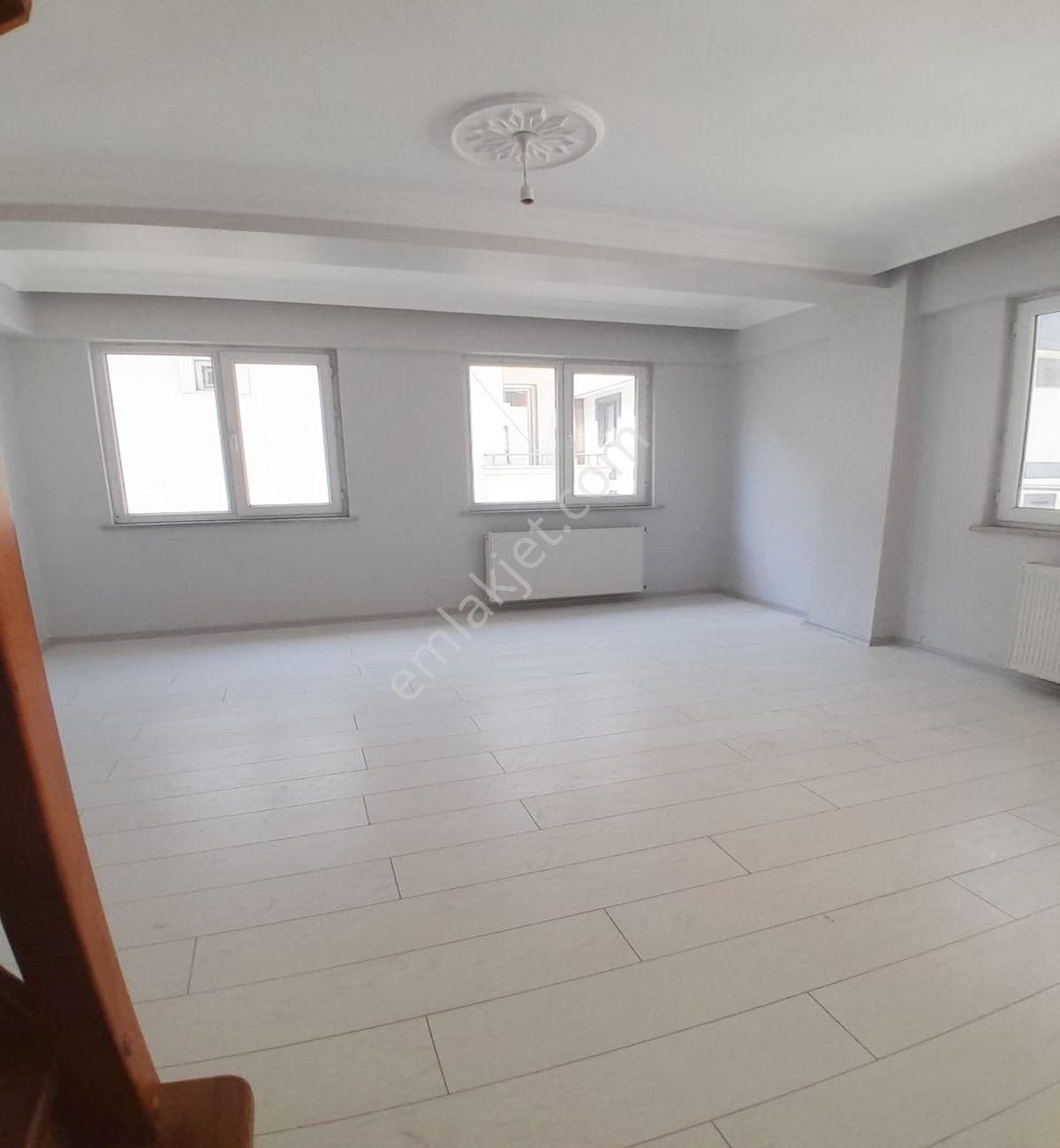 Avcılar D.köşklerde 4+2 18 Yaşında Satılık Dublex Fırsatı - Görsel 5