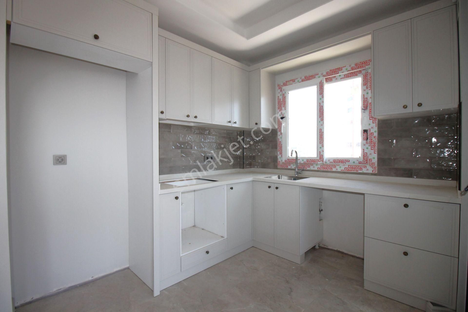 Retro’dan Kaliteli İşçilik Ve Modern Dizaynıyla Yerinizi Ayıracağınız Lüks 2+1 - Görsel 4