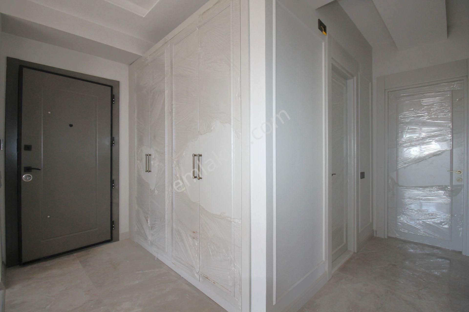 Retro’dan Kaliteli İşçilik Ve Modern Dizaynıyla Yerinizi Ayıracağınız Lüks 2+1 - Görsel 15