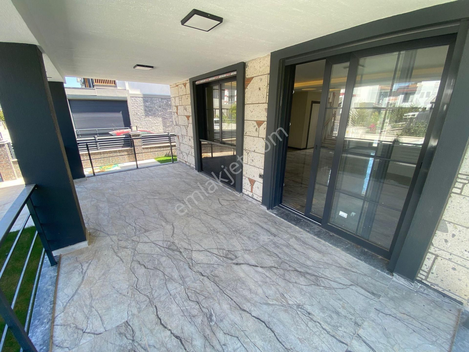 Rota Emlak'tan Doğanbeyde Tek Müstakil Havuzlu Satılık 3+1 Villa - Görsel 24