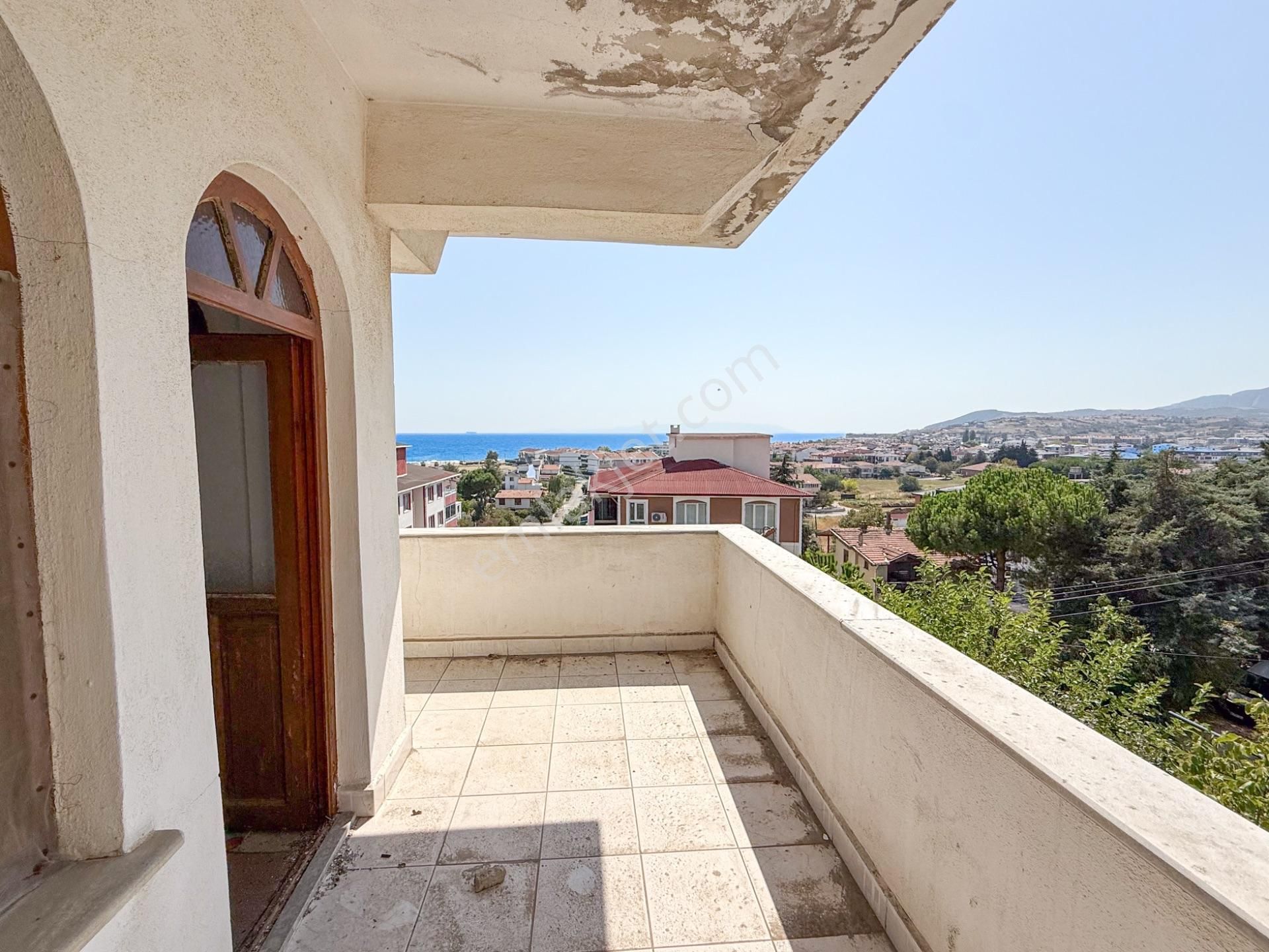 Kumbağ'da Deniz Manzaralı Geniş Teraslı Satılık 4+1 Tripleks Villa - Görsel 29