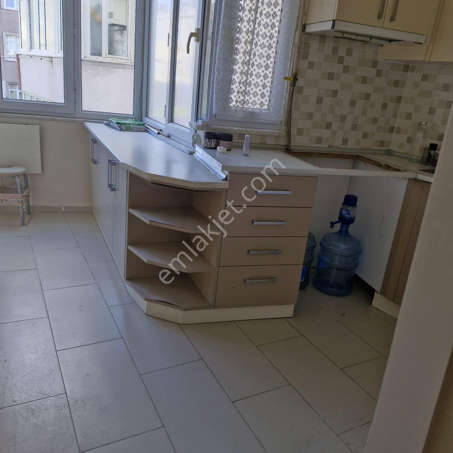 Akşenden Fatih Çapa Seyfullah Efendi De 2+1 2.kat Kiralık Daire - Görsel 8