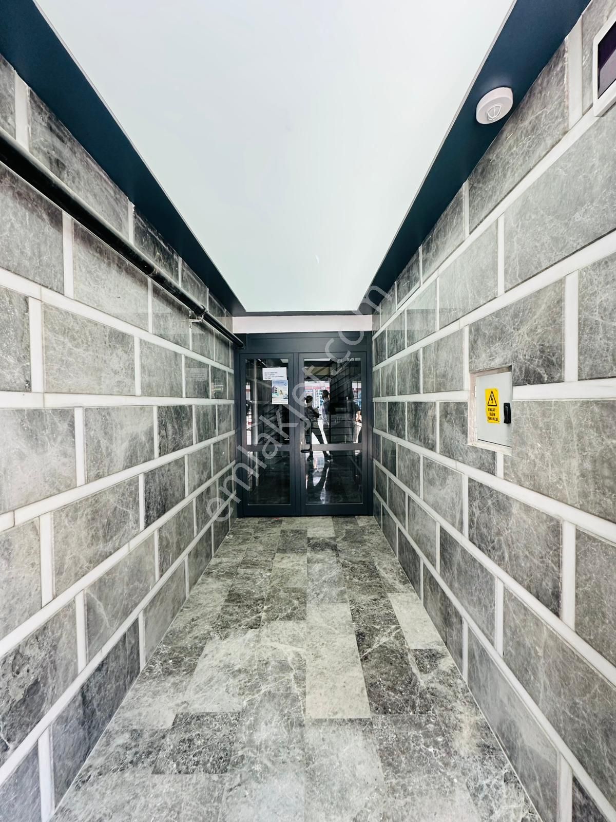 Beşikkaya'da Cadde Üzerinde 3+1 Katta Satılık Sıfır Daireler !! - Görsel 21