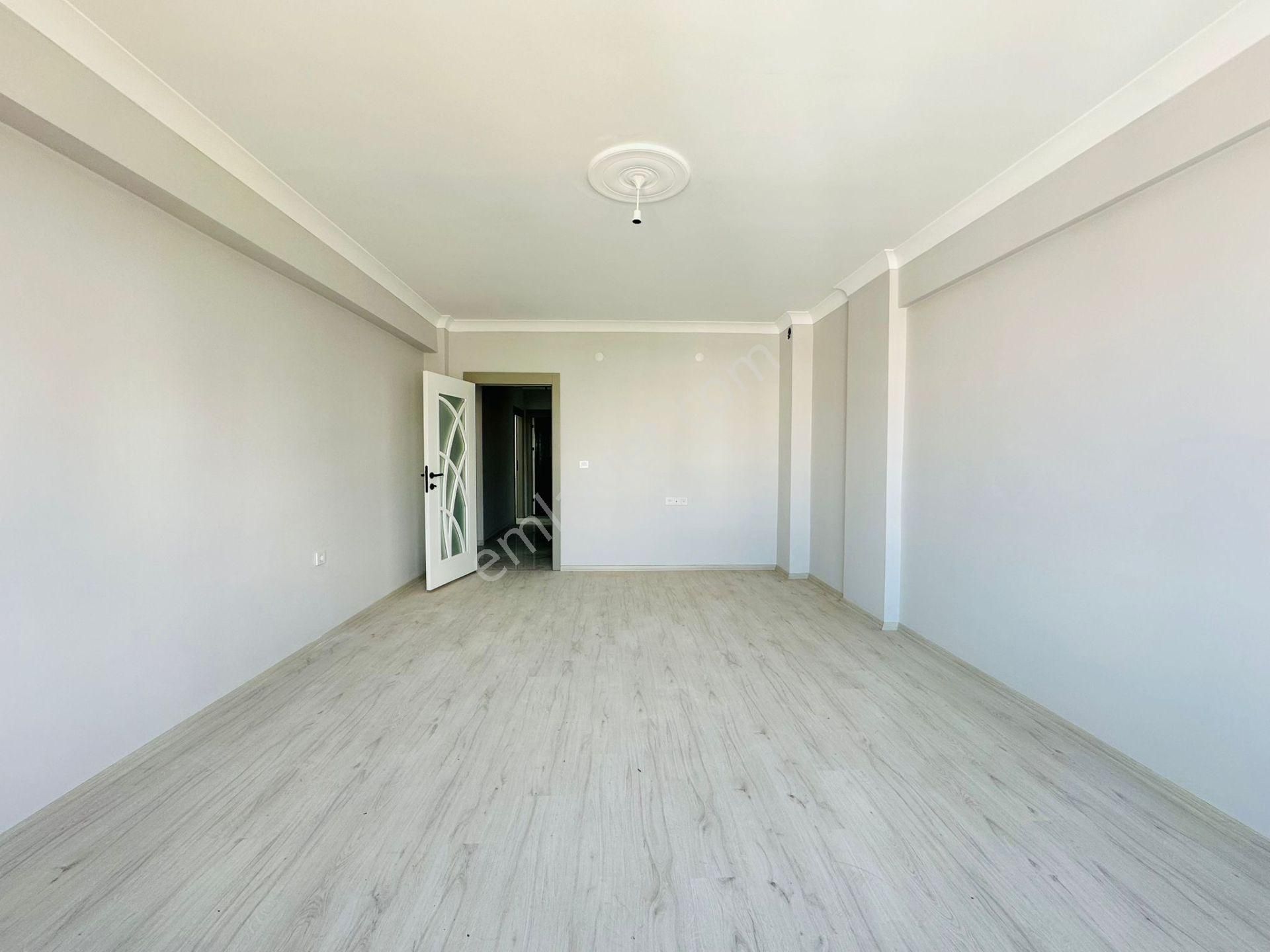 Beşikkaya'da Cadde Üzerinde 3+1 Katta Satılık Sıfır Daireler !! - Görsel 3