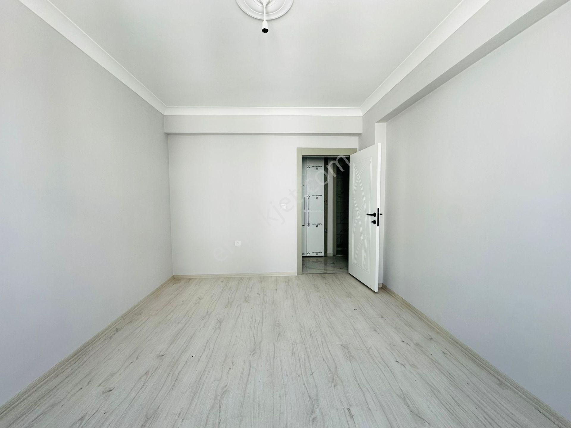 Beşikkaya'da Cadde Üzerinde 3+1 Katta Satılık Sıfır Daireler !! - Görsel 10