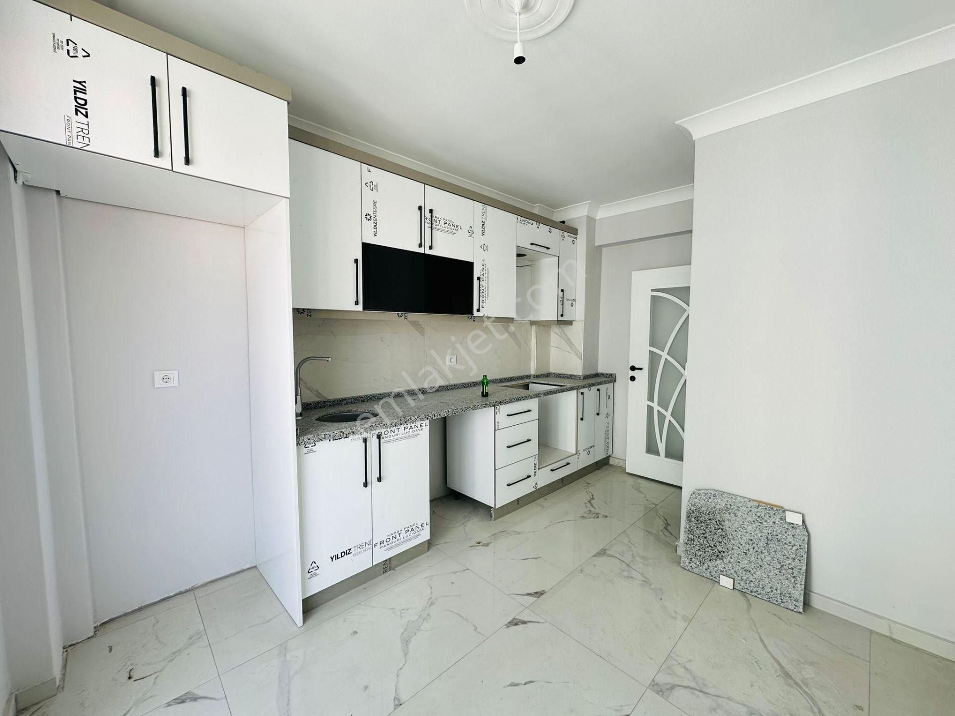 Beşikkaya'da Cadde Üzerinde 3+1 Katta Satılık Sıfır Daireler !! - Görsel 13