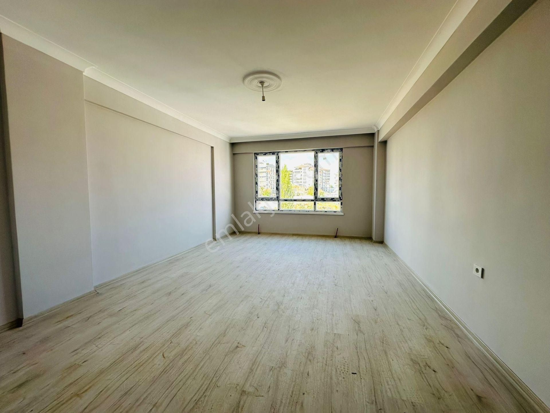 Beşikkaya'da Cadde Üzerinde 3+1 Katta Satılık Sıfır Daireler !!