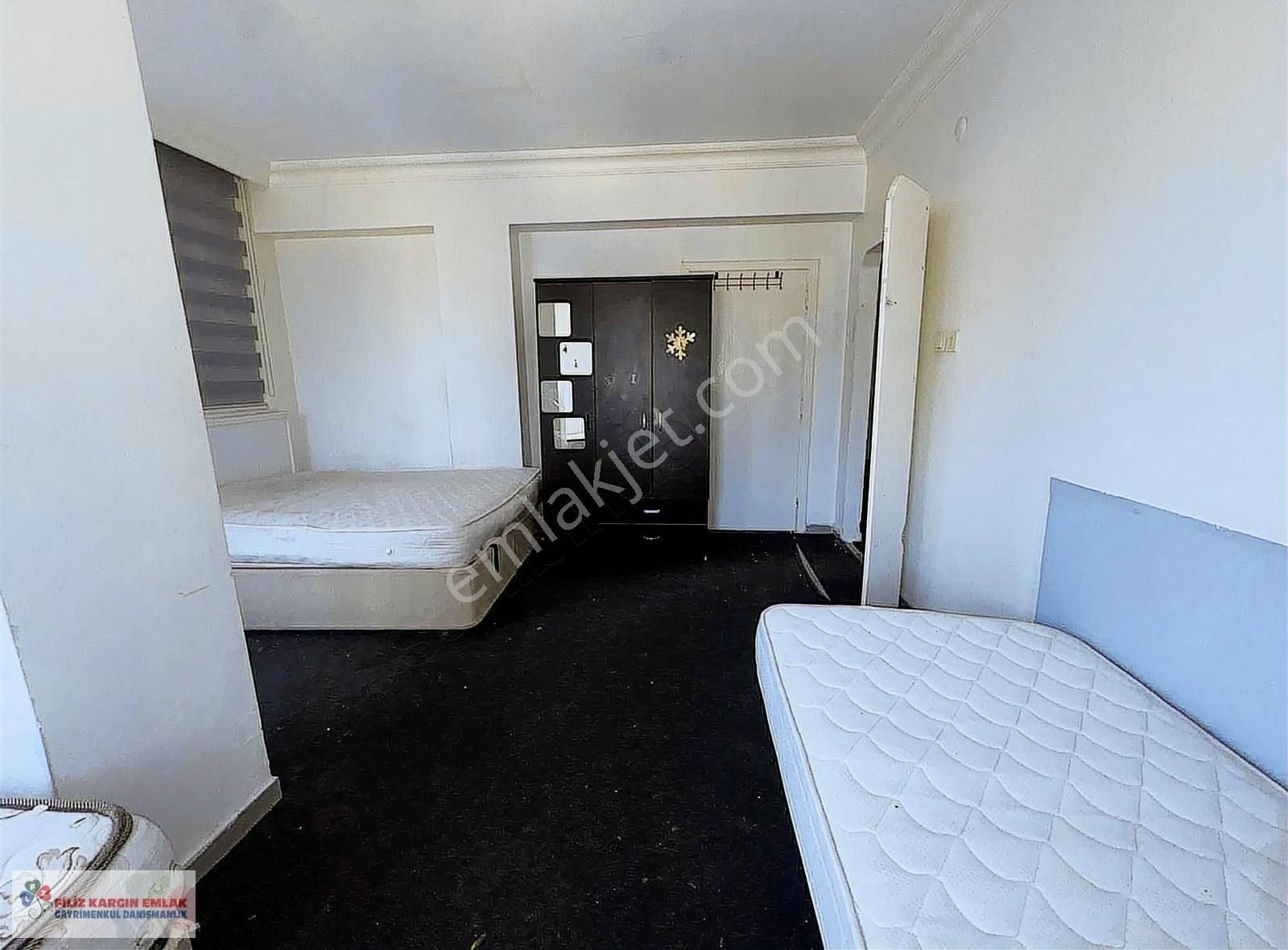 Filiz Emlaktan Bağcılar Dağyolu Çad.3+1 160m2 Satılık Daire - Görsel 3