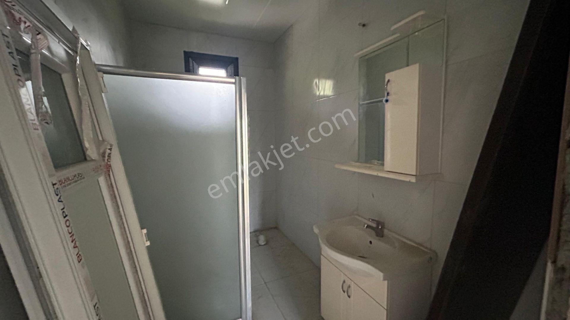 Kocaeli Karamürsel Avcıköy 1439 M² Bahçe İçinde Satılık 2+1 Müstakil Ev - Görsel 17