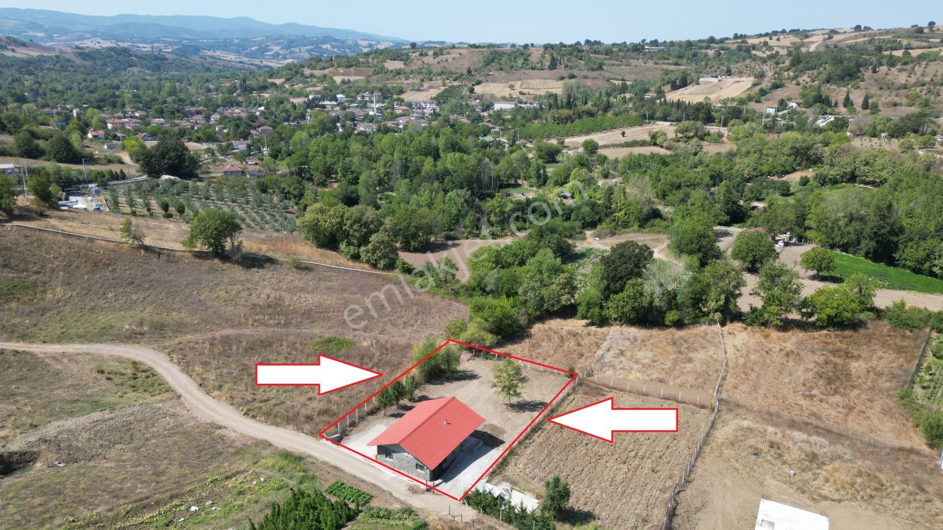 Kocaeli Karamürsel Avcıköy 1439 M² Bahçe İçinde Satılık 2+1 Müstakil Ev