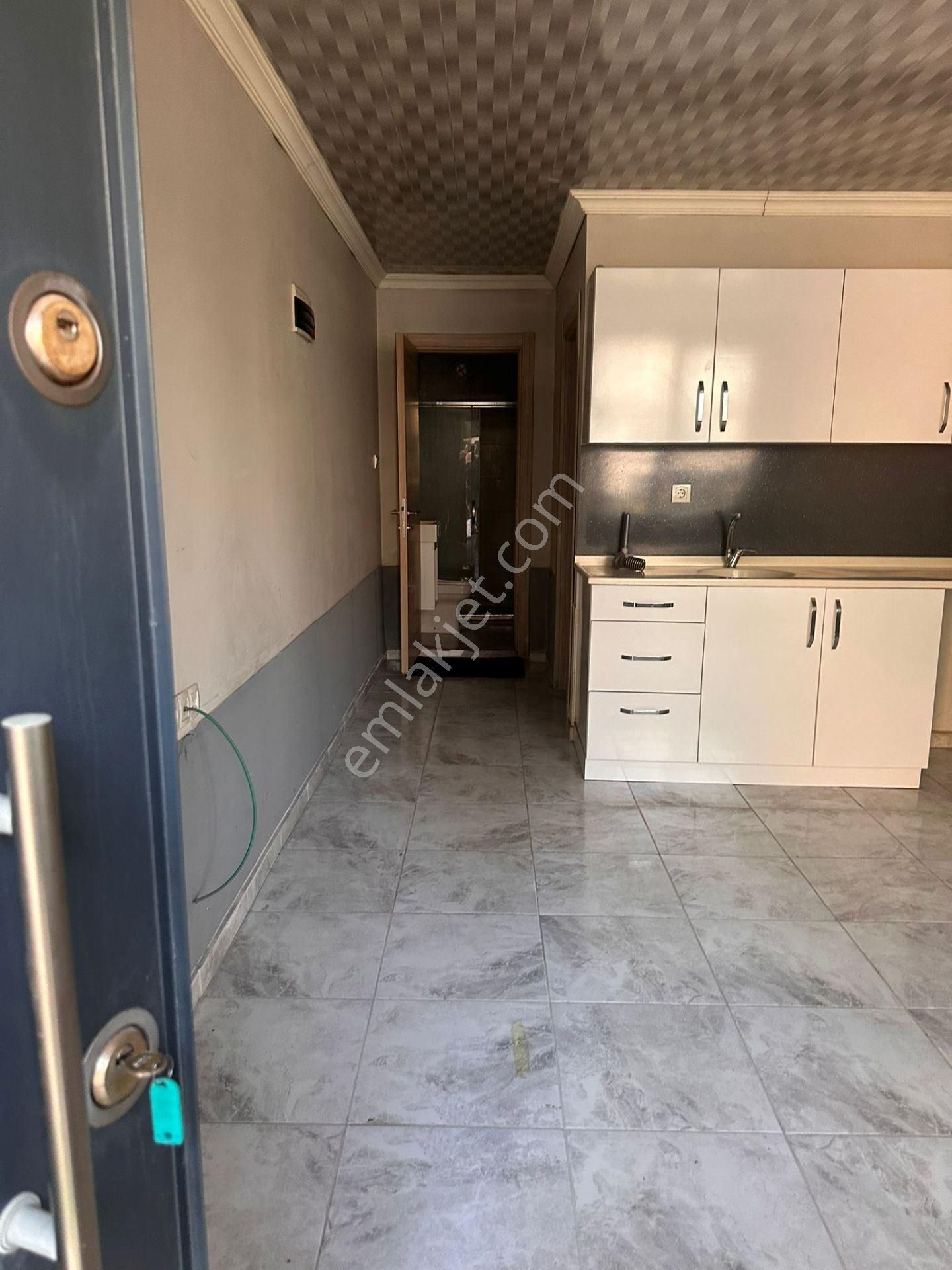 Urla Hacı İsa'da Öğrenciye Uygun 1+1 Eşyalı - Görsel 3