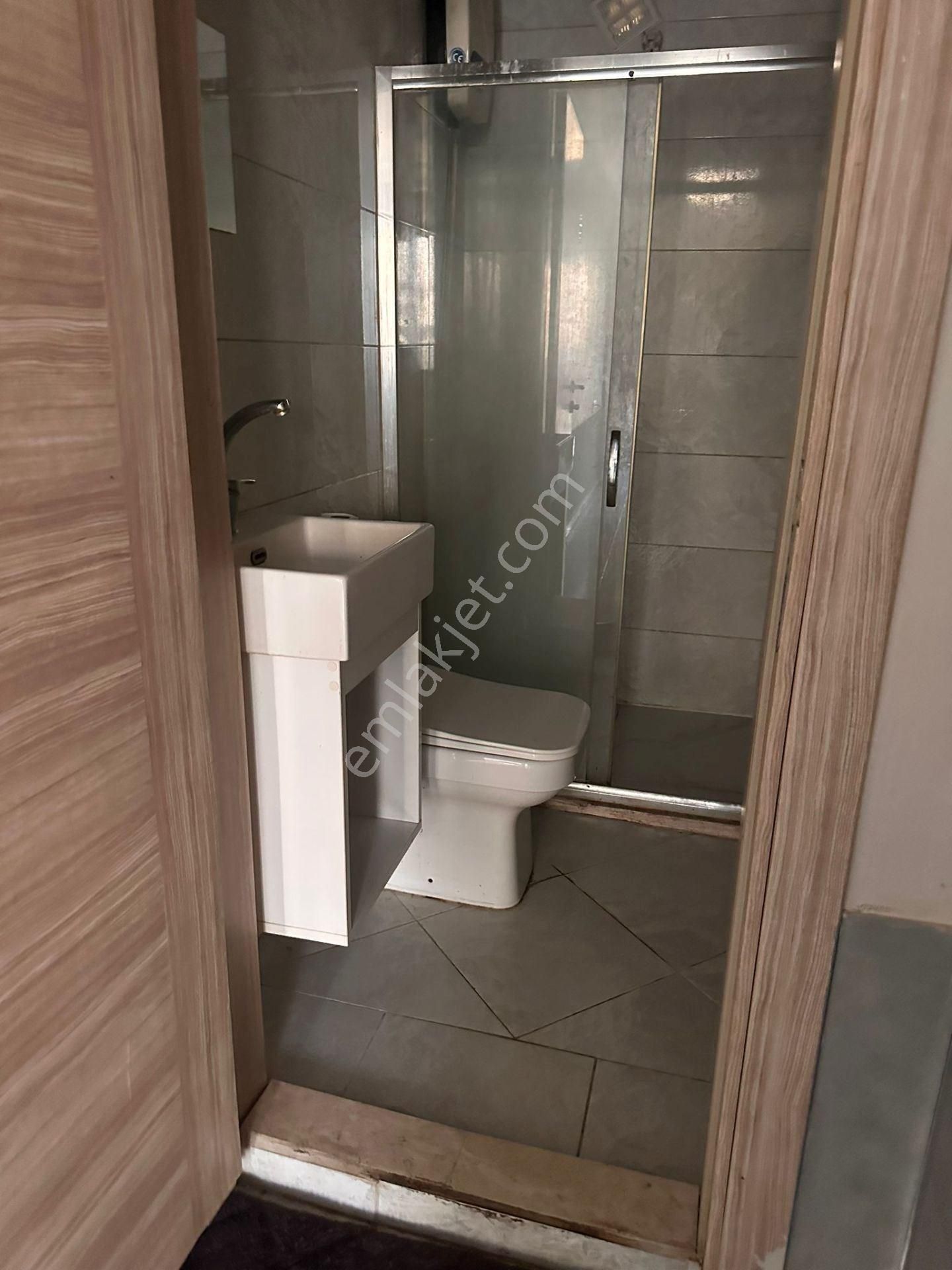 Urla Hacı İsa'da Öğrenciye Uygun 1+1 Eşyalı - Görsel 11