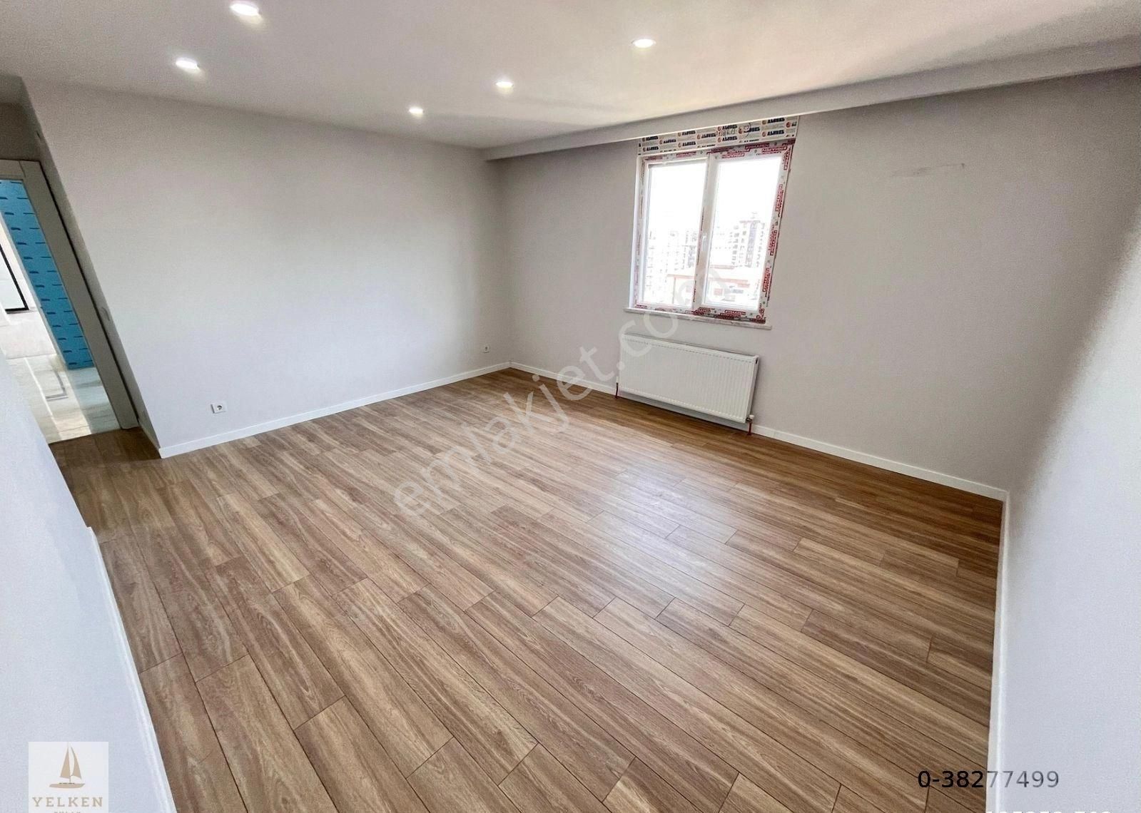 Kozyatağı Kozzy Avm'ye Çok Yakın 170m2 4+1 Balkonlu Sıfır - Görsel 3