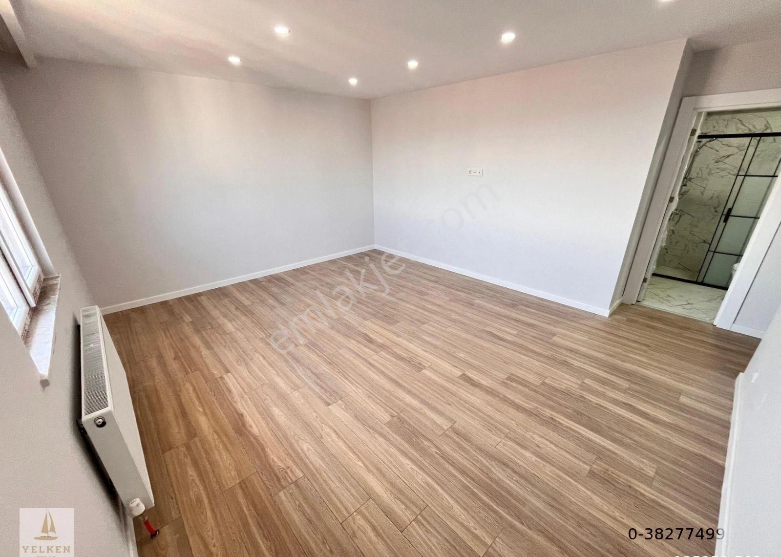 Kozyatağı Kozzy Avm'ye Çok Yakın 170m2 4+1 Balkonlu Sıfır - Görsel 10