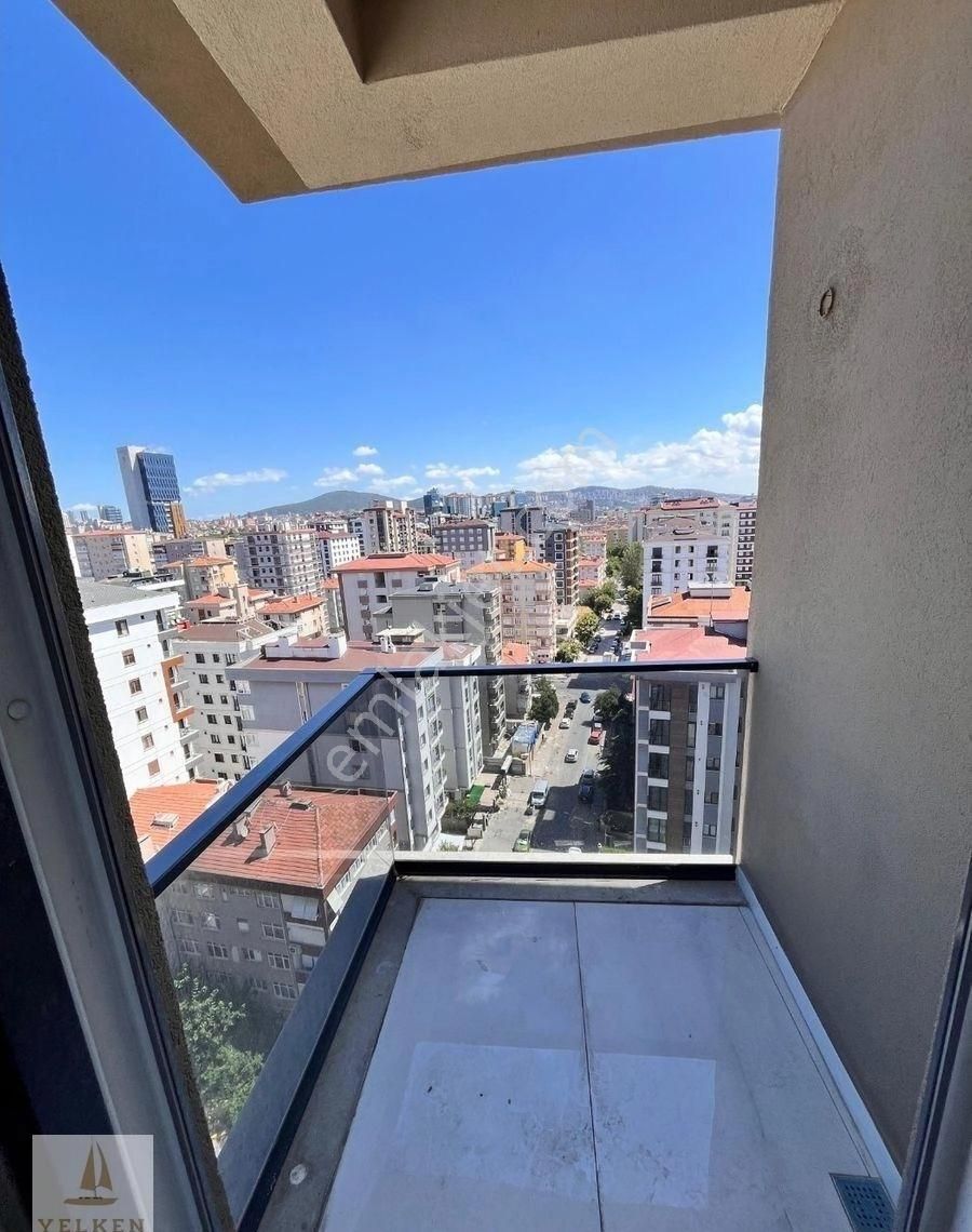 Kozyatağı Kozzy Avm'ye Çok Yakın 170m2 4+1 Balkonlu Sıfır - Görsel 4