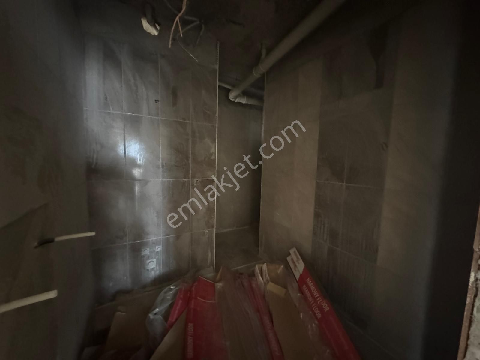 Yeni Hayat Evlerinde E Blokta Arakat 4+1 Satılık Daire - Görsel 12