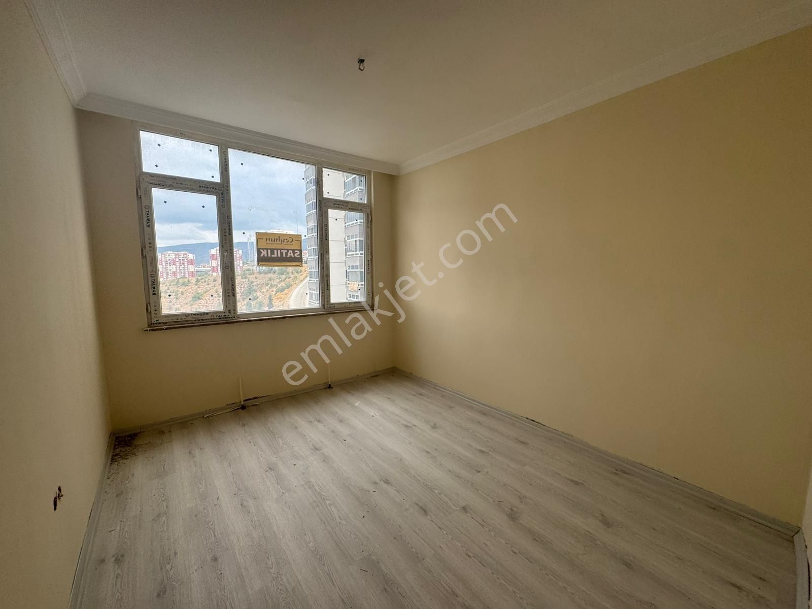 Yeni Hayat Evlerinde E Blokta Arakat 4+1 Satılık Daire - Görsel 17