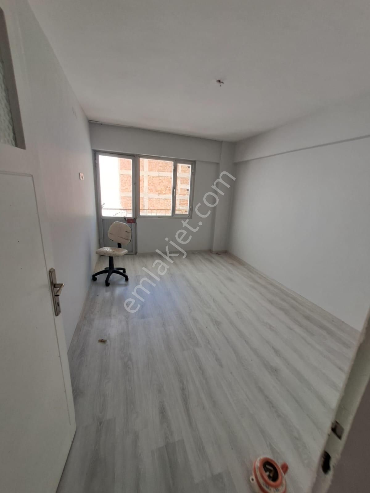 Aydın Söke Konak Mahallesi Çarşı İçin De Kiralık Daire - Görsel 11