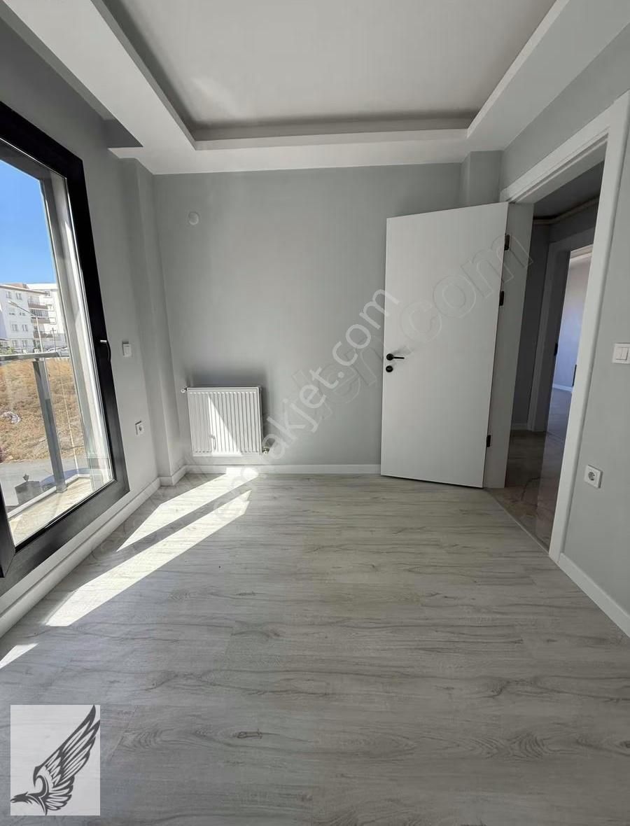 Villalar Bölgesinde Yüksek Kredi İmkanli 2+1 Ön Cephe Daire - Görsel 14