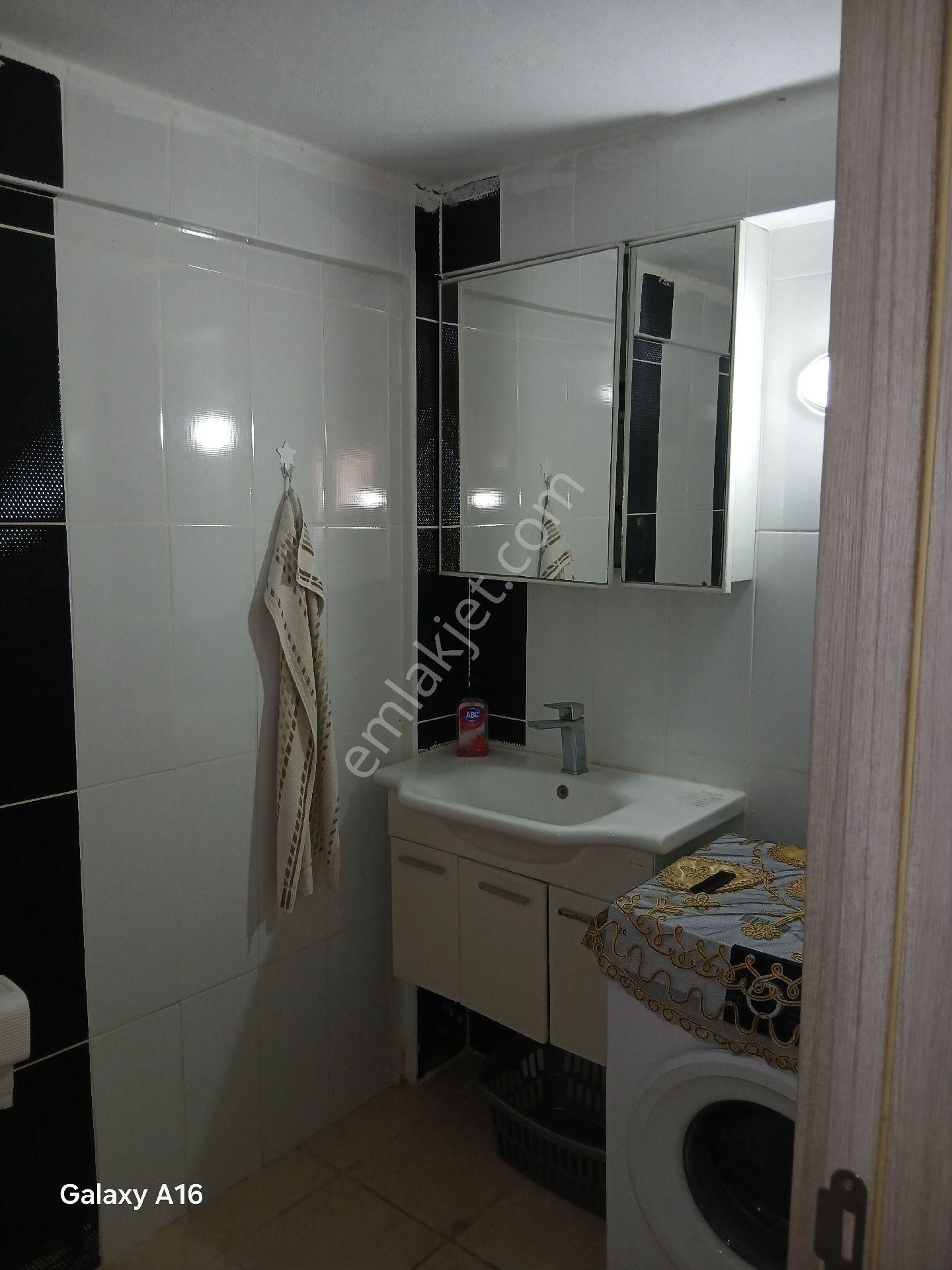 Emlak Ofisinden Satılık 2+1 Daire Kuşadası - Görsel 9