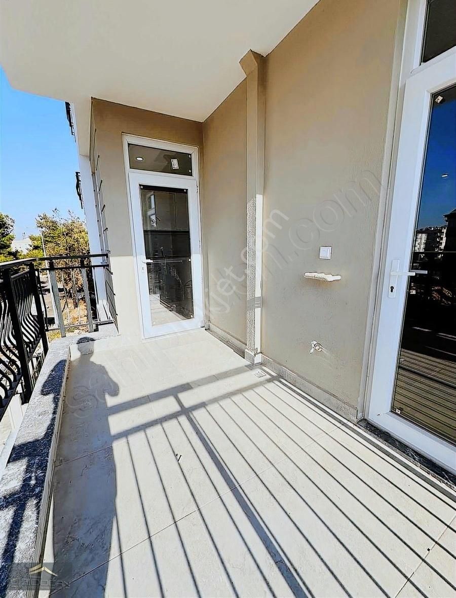 Özdoğan Emlaktan Aydoğmuş Ta 2+1 100m2 Katta Sıfır Daireler