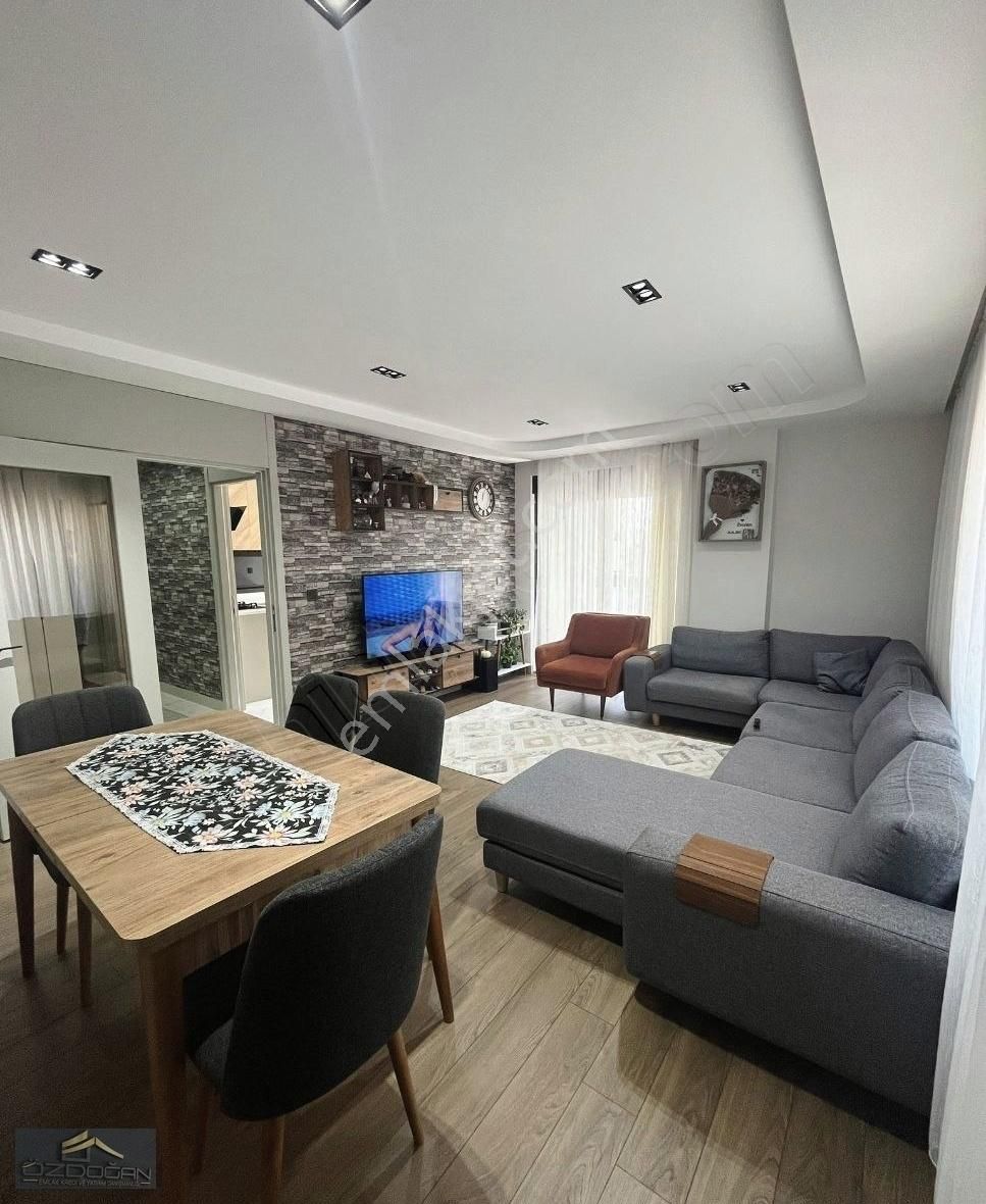 Havuzlu Sitede Ebeveyn Banyo Giyinme Odalı 3+1 Lüks Daire - Görsel 5