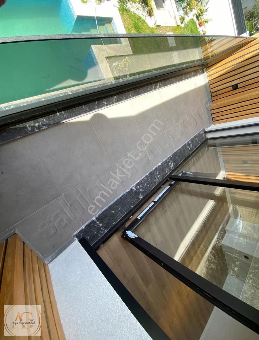 Arya'dan Güre'de Havuzlu Saunalı 5+1 Tam Müstakil Satılık Villa - Görsel 15