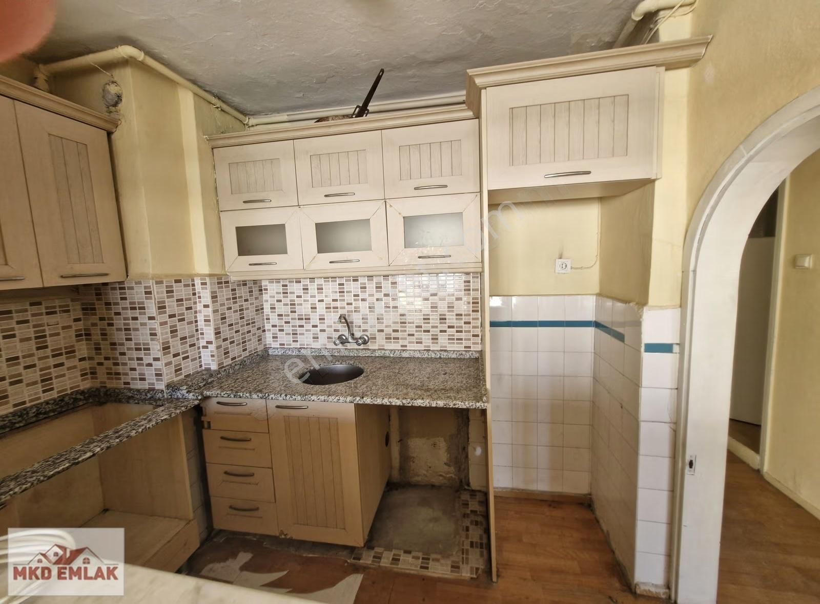 Alsancakta Yatırımlık Teraslı -balkonlu 2+1 Satılık Mkd Emlak Ta - Görsel 12