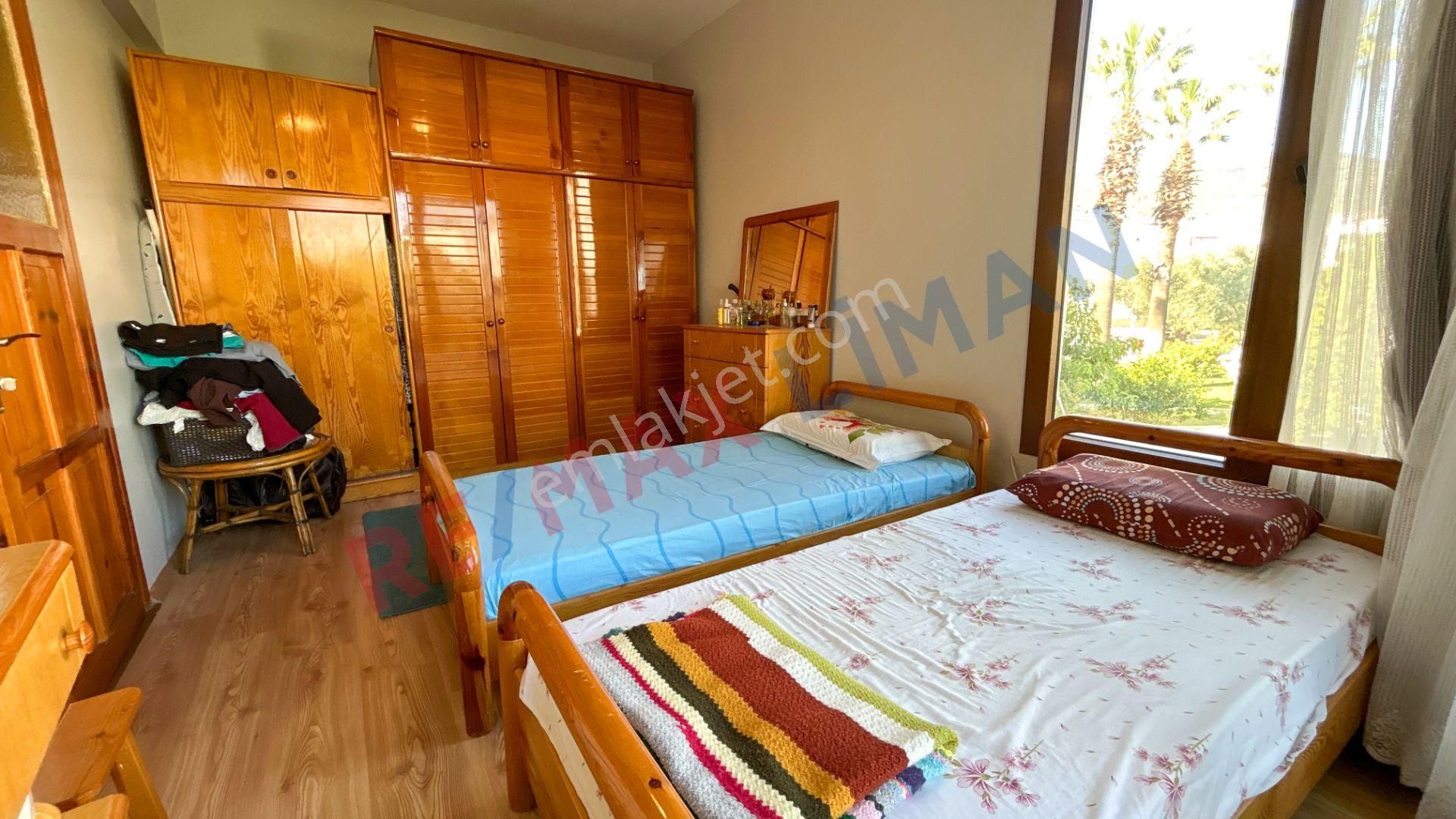 Altınoluk'ta Denize 100 Metre, Satılık Eşyalı 3+1 Tripleks Villa! - Görsel 16