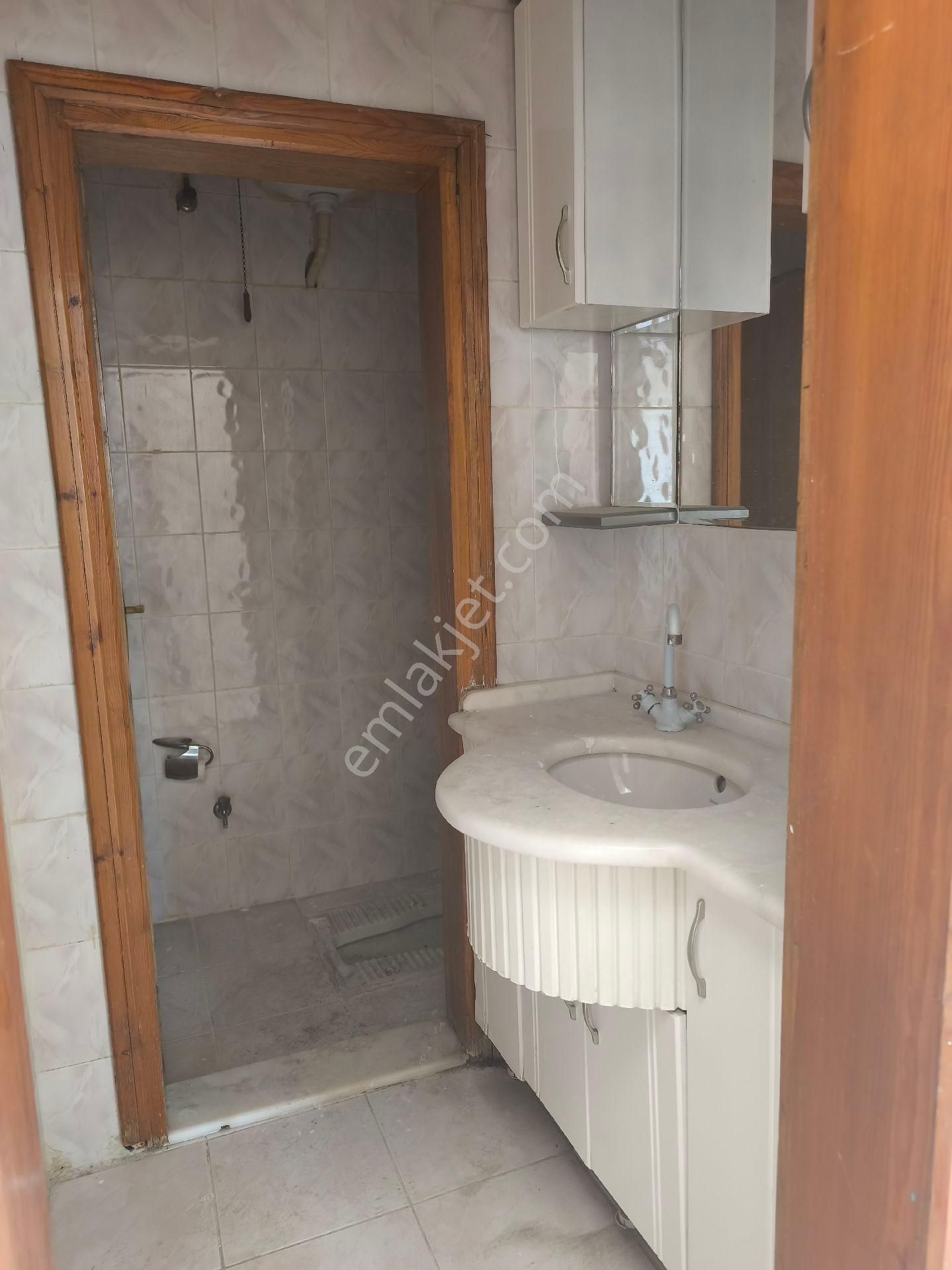 Dedeman Otel Yanı Çevreyolu Kiralık 3+1 Diare - Görsel 14