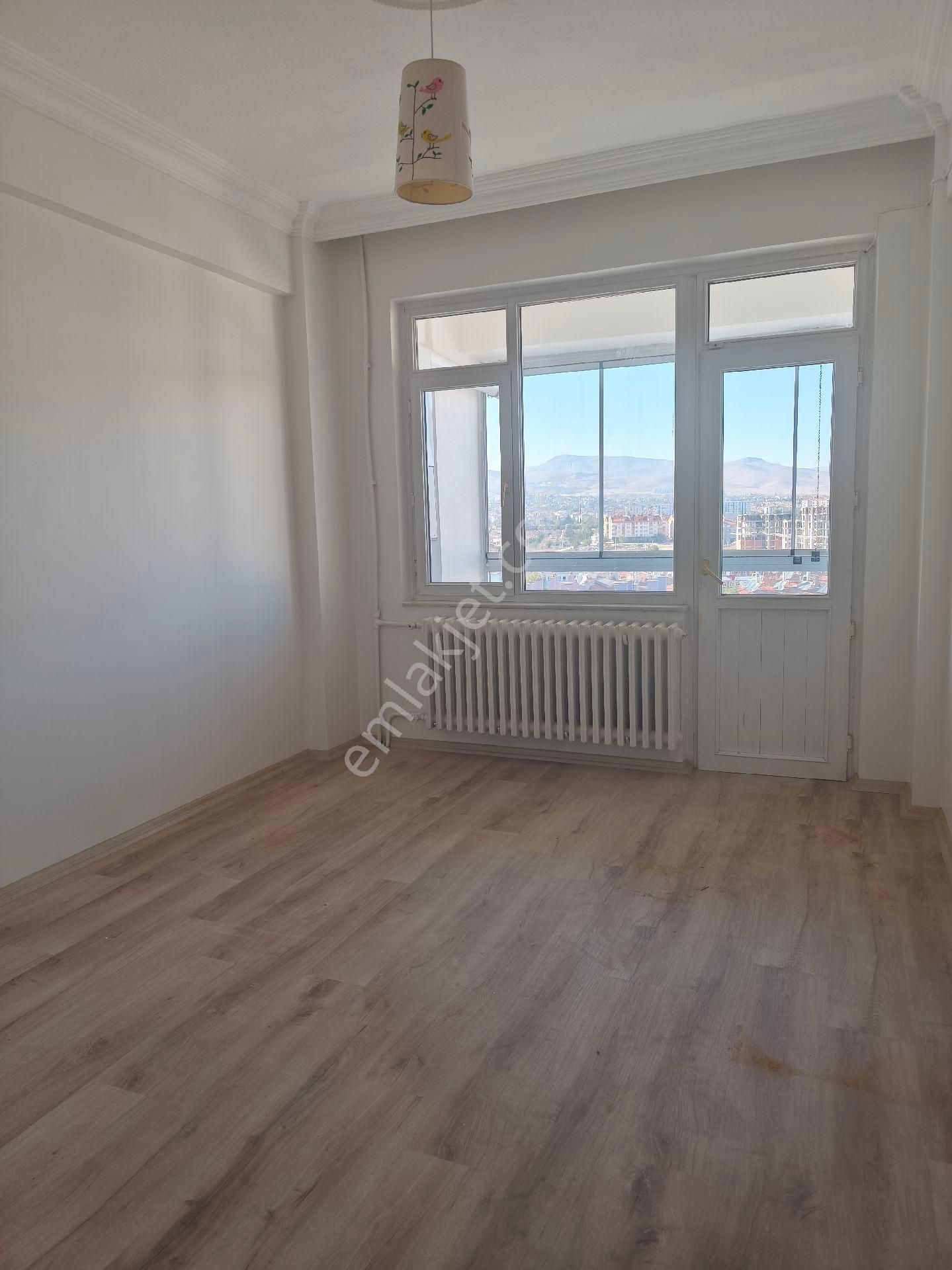 Dedeman Otel Yanı Çevreyolu Kiralık 3+1 Diare - Görsel 15