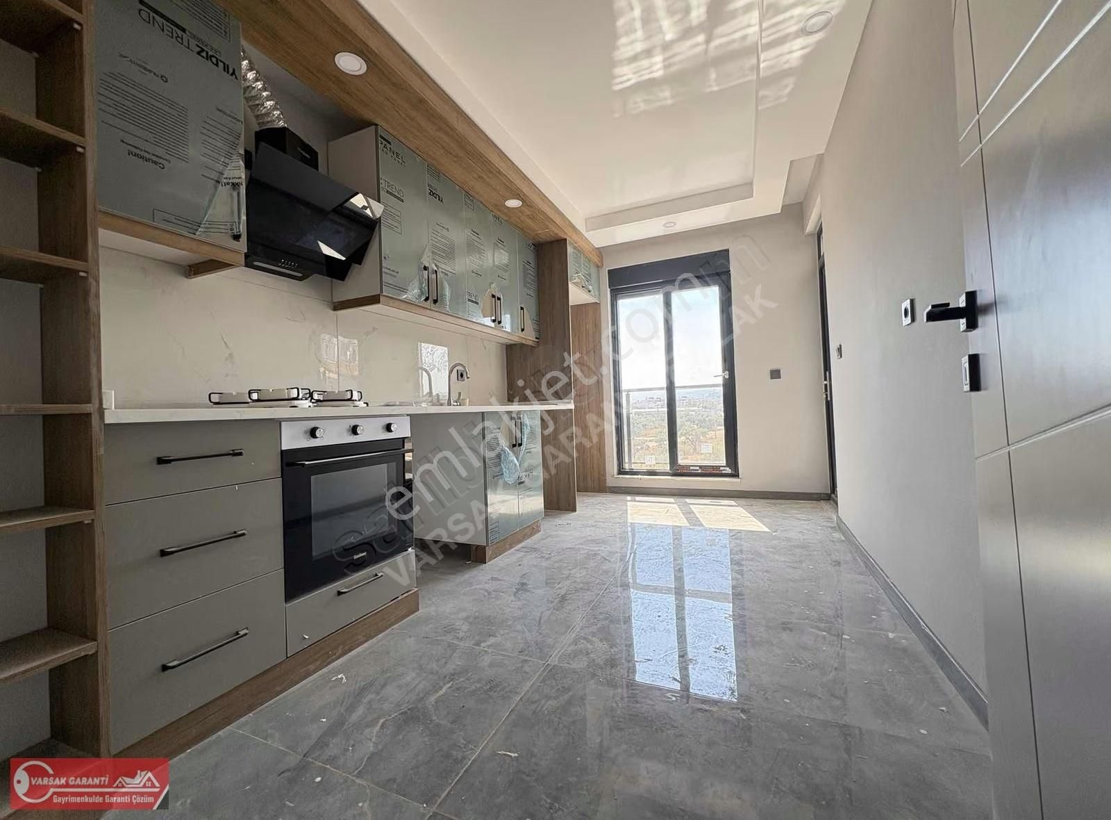 3+1 135m2 Çift Balkon Ebevyn Banyo Havuzlu Sitede Sıfır - Görsel 17