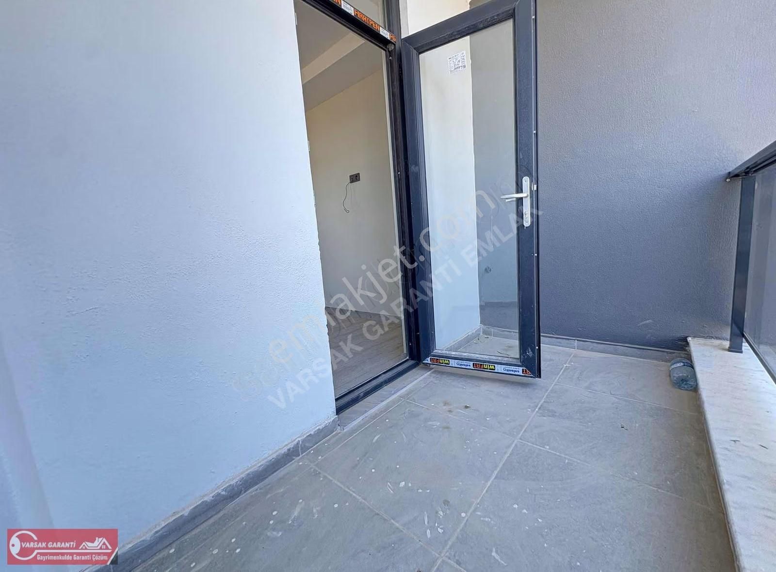 3+1 135m2 Çift Balkon Ebevyn Banyo Havuzlu Sitede Sıfır - Görsel 3