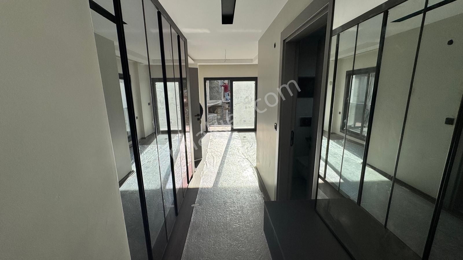 Özdere Deniz Tarafında Çok Lüks Villa - Görsel 27