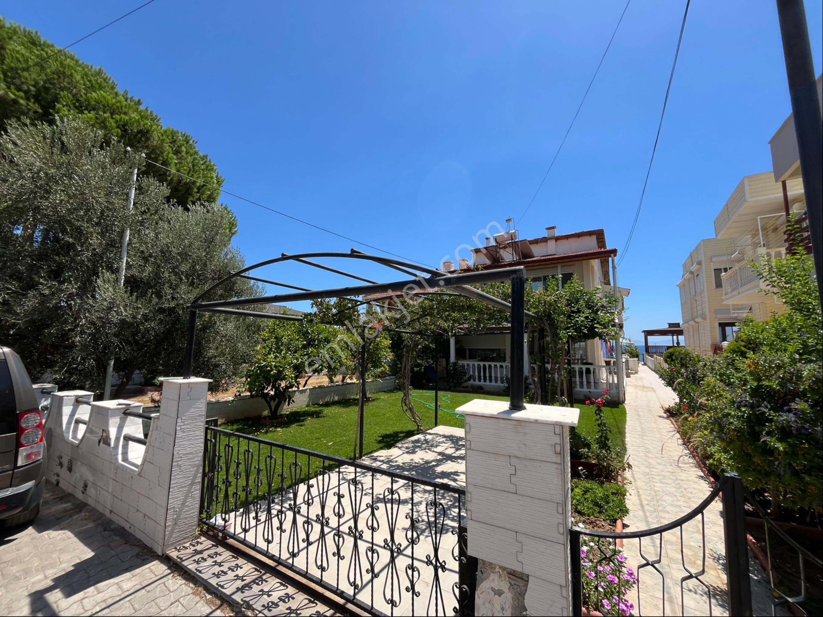 Özderede Denize Sıfır Geniş Bahçeli Villa - Görsel 16