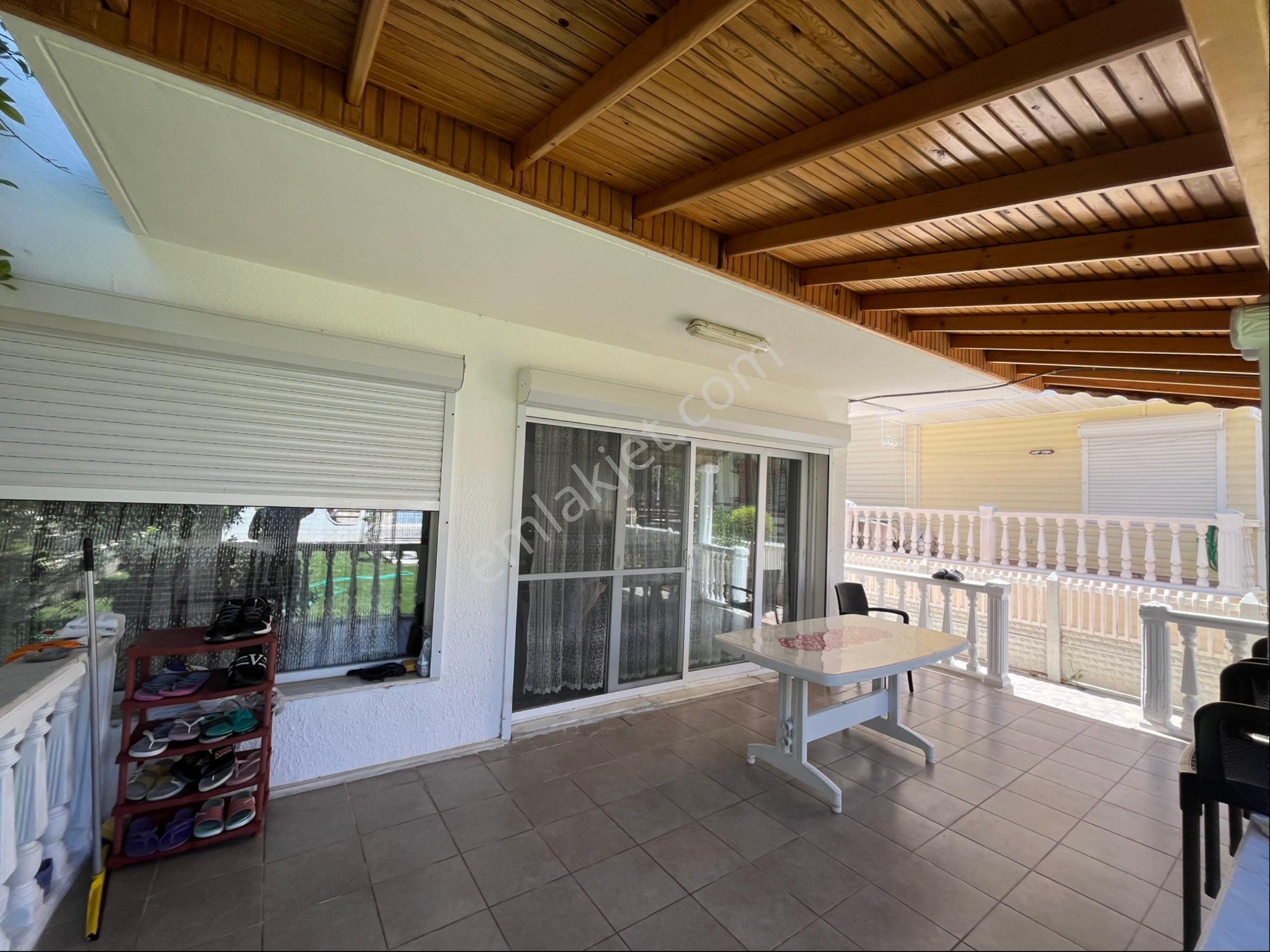 Özderede Denize Sıfır Geniş Bahçeli Villa - Görsel 5